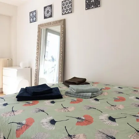 Bright Apt Close To The Cartier Foundation Daire
